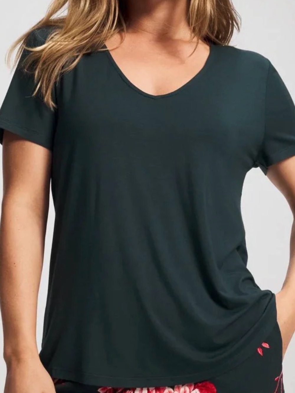 SOMA Cool Nights Classic V-Neck Women's Top - Green